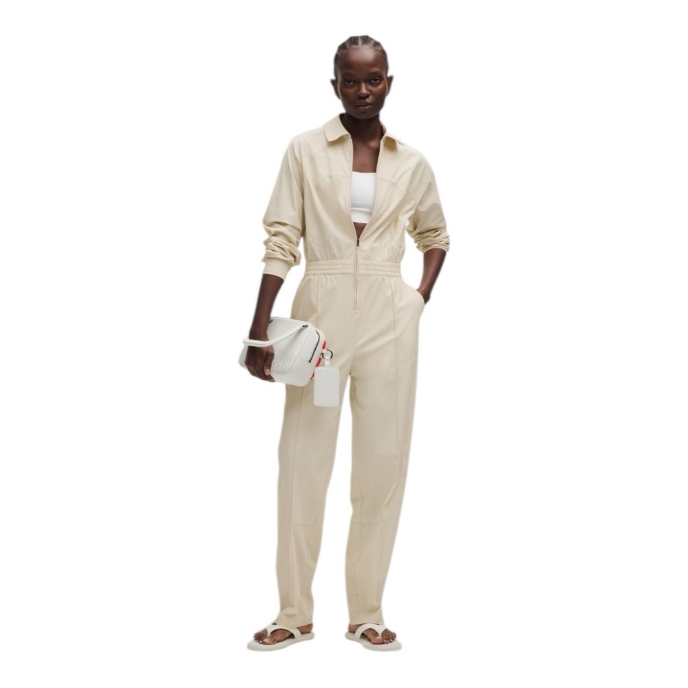 Lululemon Lightweight Woven Jumpsuit *SLNSH Collection Nat Ivory Size XS/4 NWT